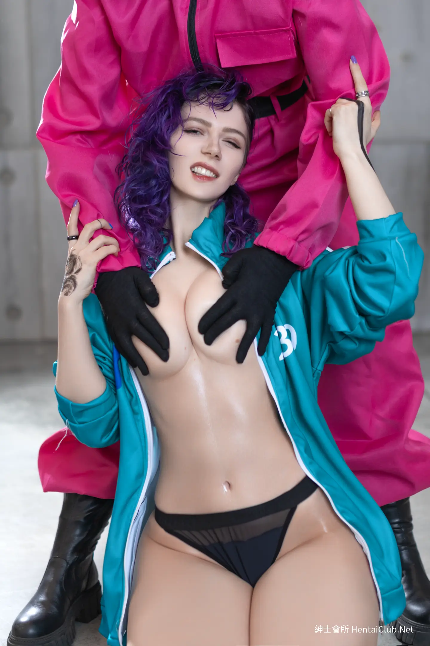 Mik Allen – Caitlyn và Vi - 102
